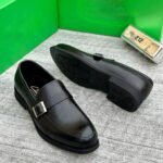 Burnishes polishable Scott single-strapped Clark shoes | black