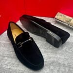 Colony horseshoe sueded loafers black