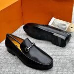 Colony horseshoe sueded loafers leather black