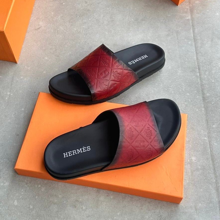 5dbff240-c3d8-41da-8206-9846b70d1b49 Hermes embroidered canva leather slide - Image 1