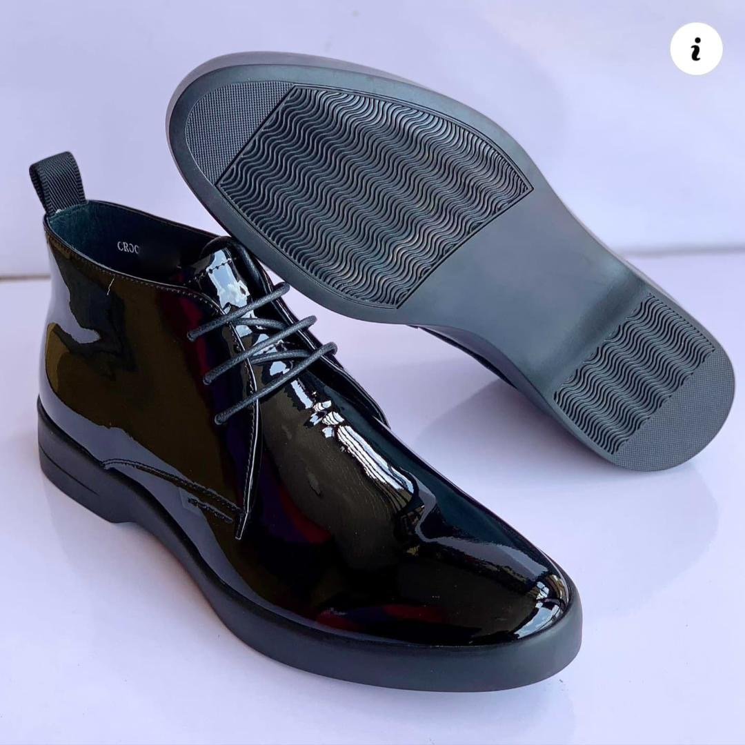 0bf14318-efaa-4a8c-b165-962237fb0b6c Pedula full-grain leather patent black - Image 1