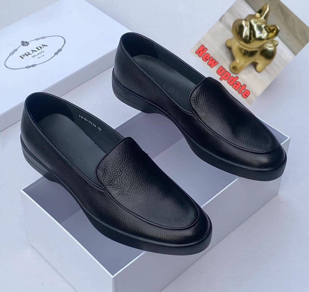 247268d3-3cde-4a59-94cd-2a97f1f62e57 Astaire full-grain rough leather loafers black - Image 1