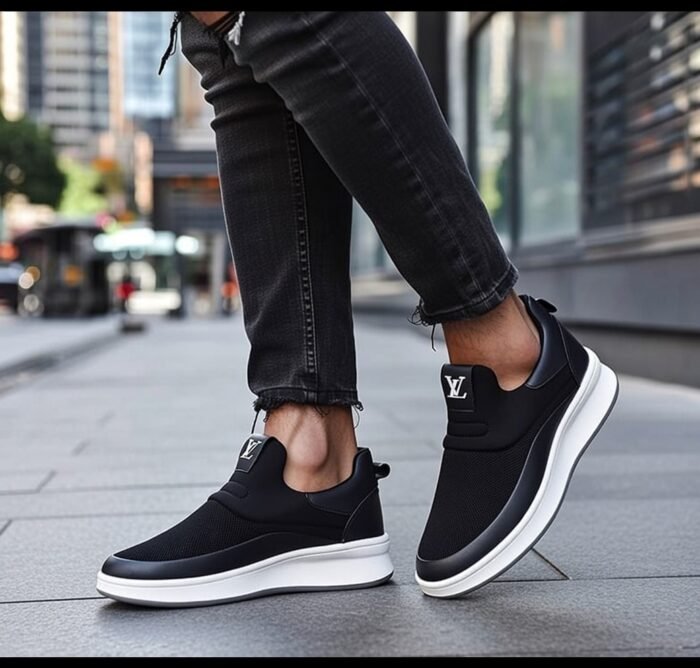 Classic luxury LV sneakers black - Image 2