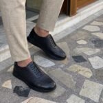 serpentini texture leather sneakers black